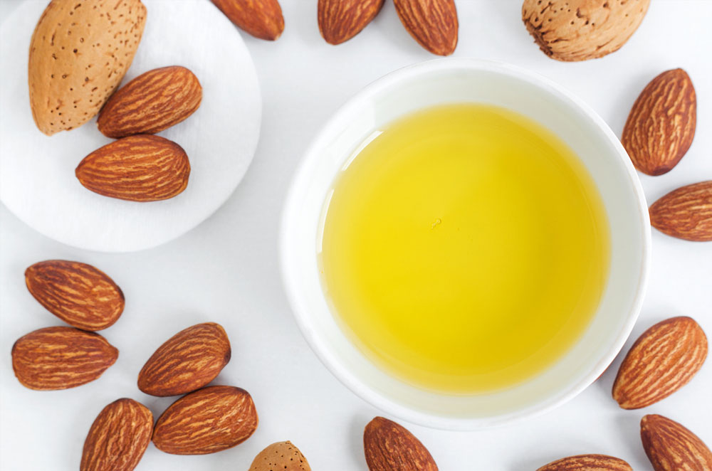 The best alternatives to eyelash serum almonds